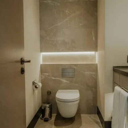 شقة Serviced Luxurious 3+1 In Address Emaar Square *