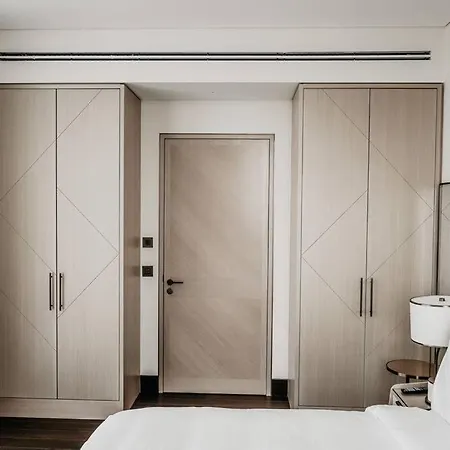 شقة Serviced Luxurious 3+1 In Address Emaar Square *